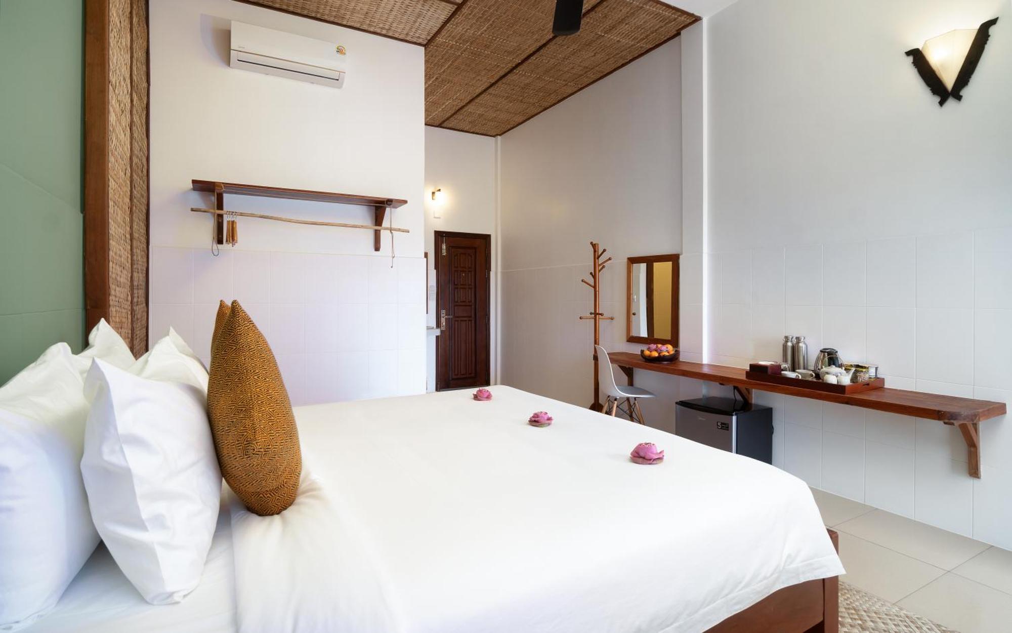 Hotel The Jungle 4*
