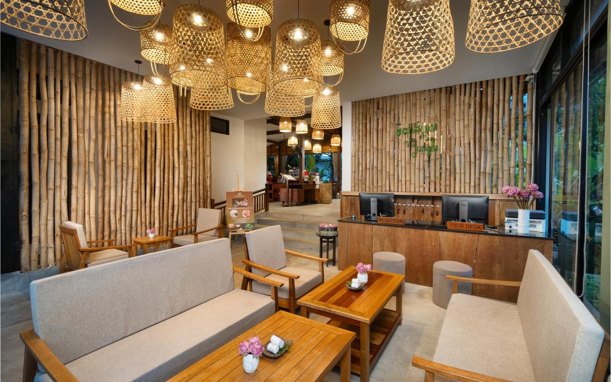 โรงแรม The Jungle